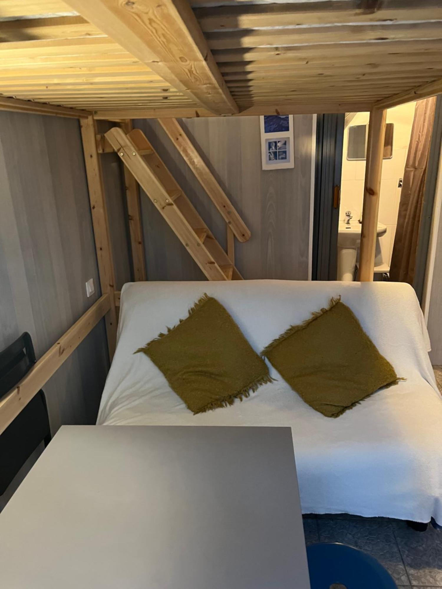 Studette Fonctionnelle Eaux Bonnes Apartman Kültér fotó